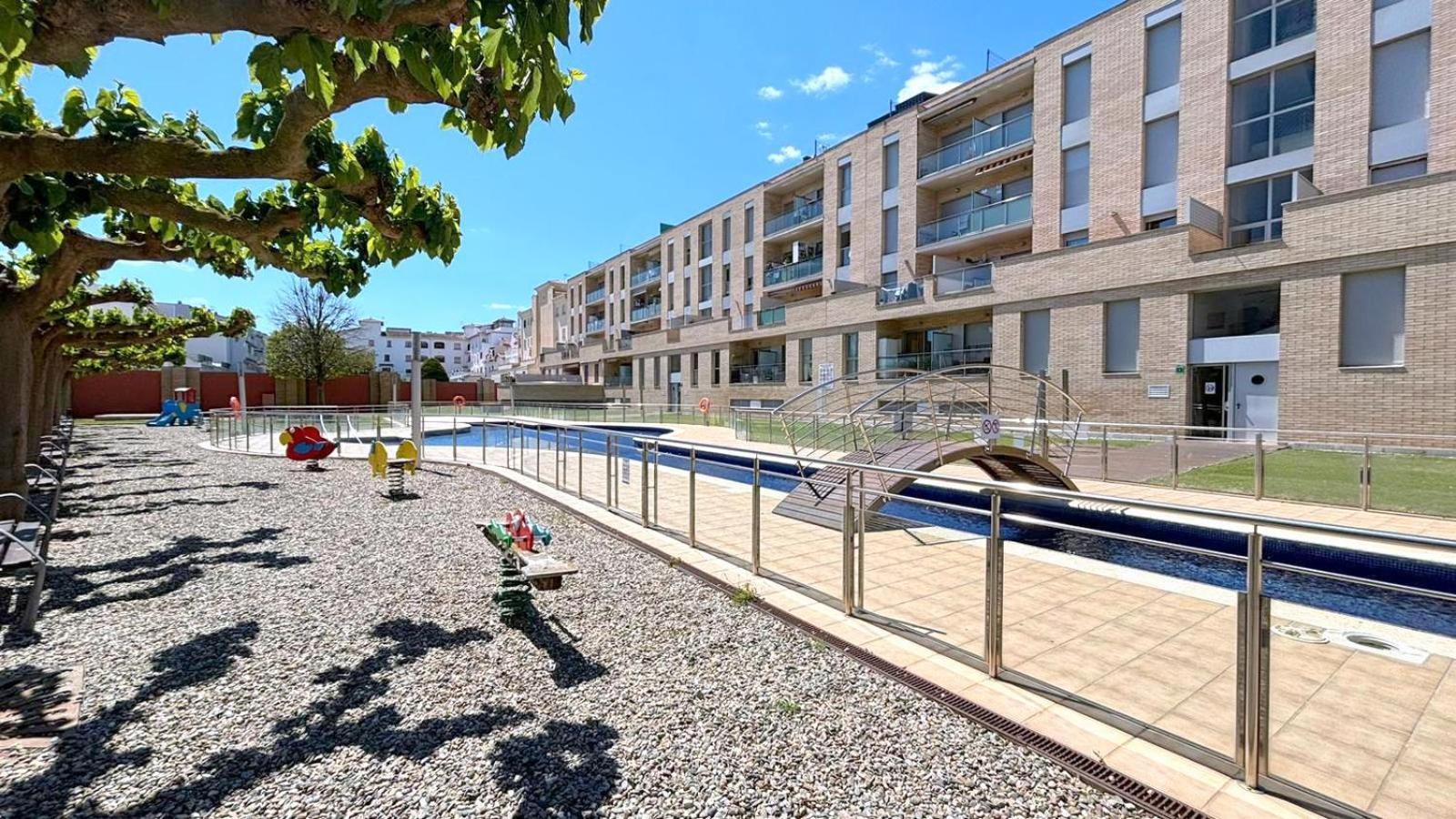 Appartement Puigmal à Empuriabrava Extérieur photo